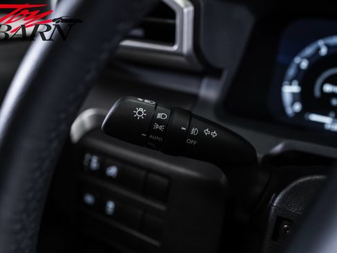 Used 2025 Toyota Tacoma TRD Off-Road AWD/4WD image 28