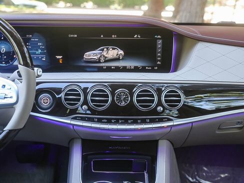 Used 2020 Mercedes-Benz Maybach S 560 4MATIC image 11