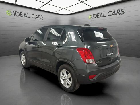 Used 2019 Chevrolet Trax LS w/ Tint and Cruise Package FWD image 7