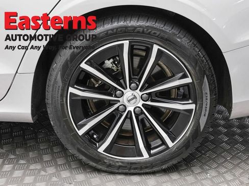 Used 2023 Volvo S60 T8 Plus AWD/4WD image 8