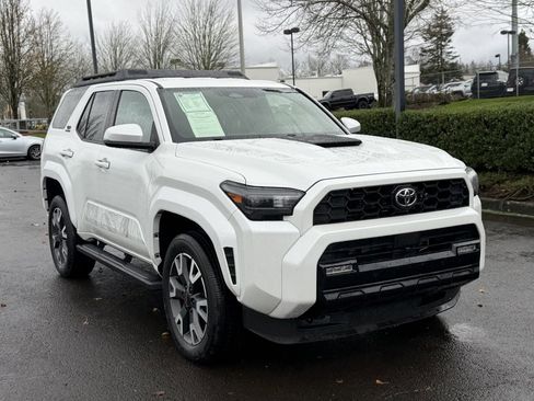 Used 2025 Toyota 4Runner TRD Sport image 2