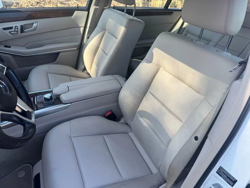 Used 2014 Mercedes-Benz E 350 4MATIC Sedan image 18