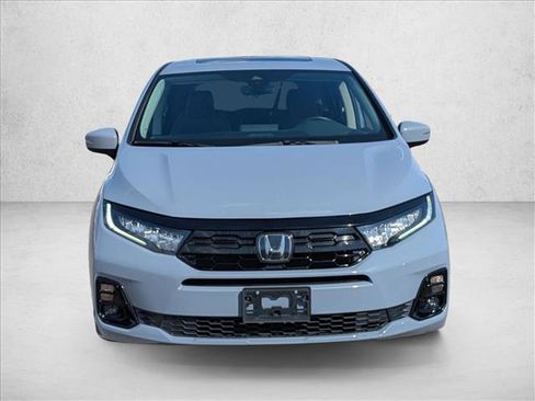 Used 2025 Honda Odyssey Elite image 2