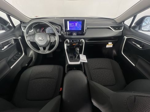Used 2024 Toyota RAV4 XLE w/ Convenience Package FWD image 28