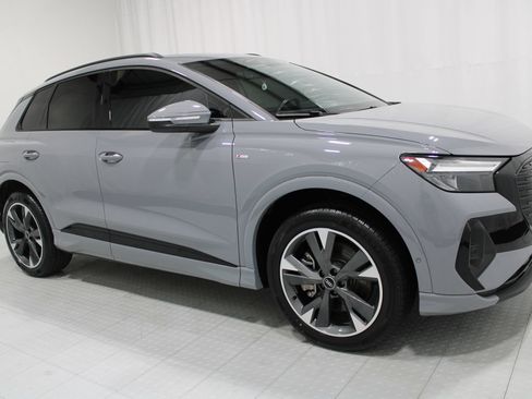 Used 2024 Audi Q4 e-tron Premium Plus w/ Premium Plus AWD/4WD image 3