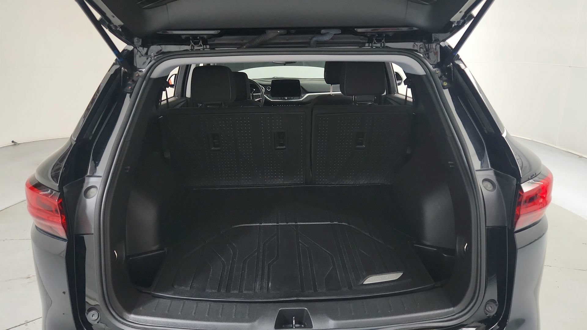 Certified 2024 Chevrolet Blazer LT w/ LPO, Floor Liner Package FWD image 25