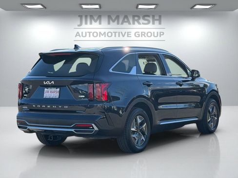 Used 2022 Kia Sorento S image 6