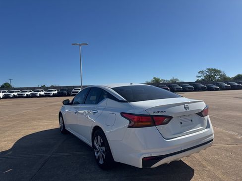 Certified 2025 Nissan Altima 2.5 S image 15