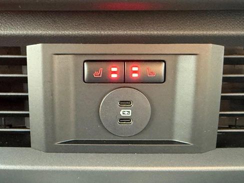 New 2025 Ford F150 Lightning Lariat image 14