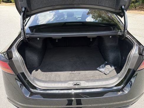 Certified 2025 Nissan Altima 2.5 S FWD image 19