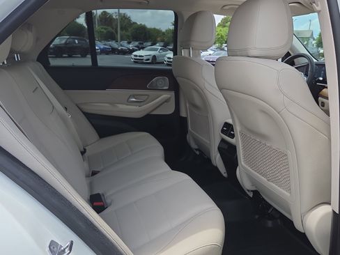 Used 2021 Mercedes-Benz GLE 350 image 16