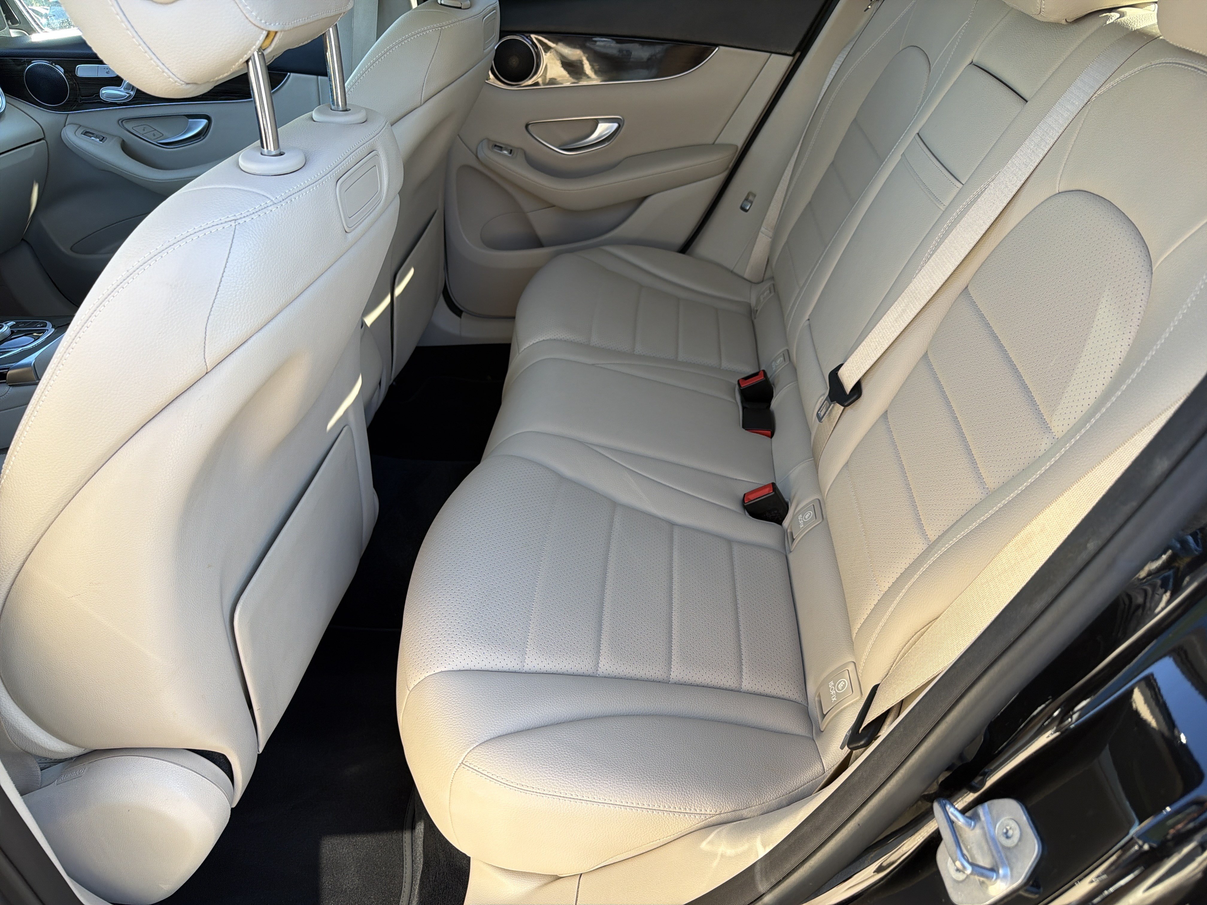 Used 2018 Mercedes-Benz GLC 300 image 18