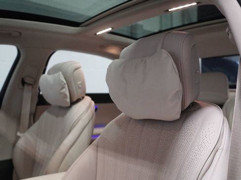 New 2026 Mercedes-Benz S 500 4MATIC image 15