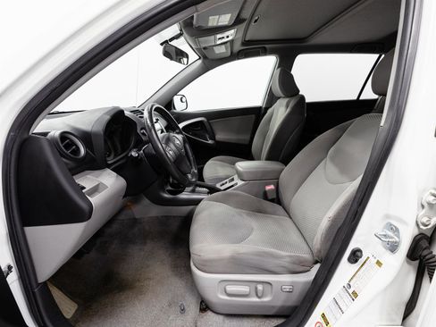 Used 2007 Toyota RAV4 Limited image 4