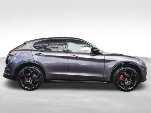 New 2025 Alfa Romeo Stelvio Sprint image 11
