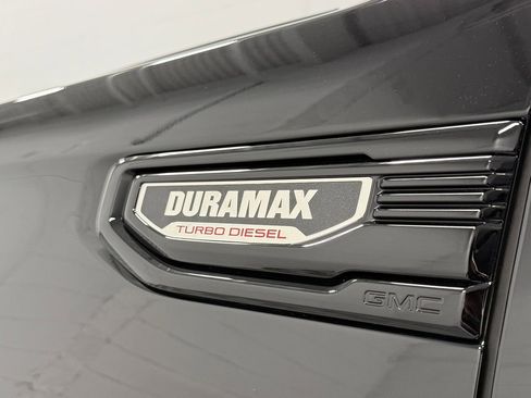 Used 2023 GMC Sierra 1500 Elevation w/ X31 Off-Road Package image 9