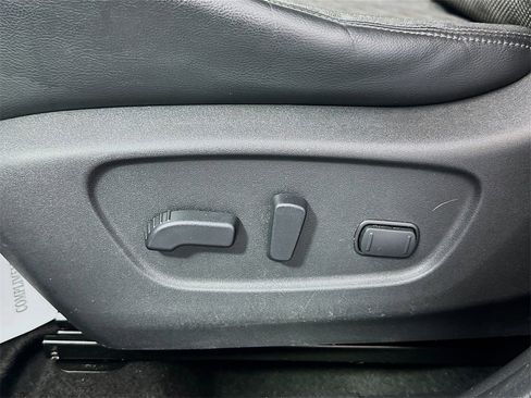 Used 2021 Nissan Rogue Sport SV w/ Technology Package image 18