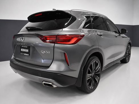 Used 2022 INFINITI QX50 Luxe w/ Appearance Package AWD/4WD image 8