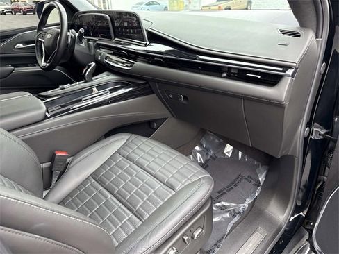 Used 2024 Cadillac Escalade V image 15