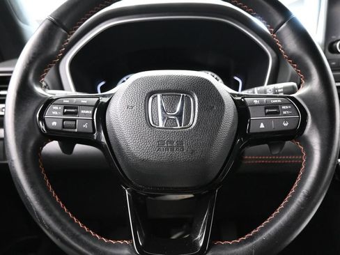 Used 2025 Honda Pilot Sport image 24