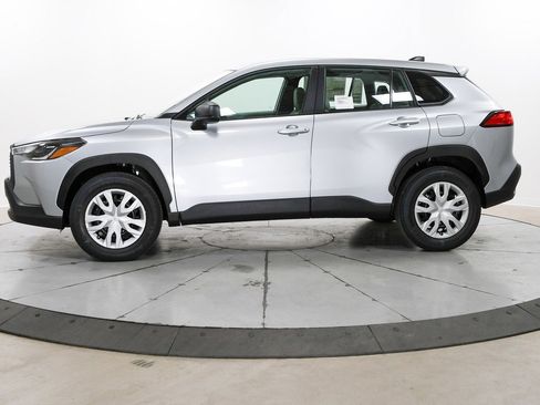 New 2025 Toyota Corolla Cross L image 12