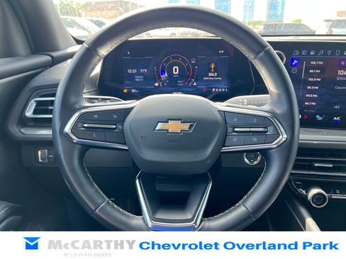 Used 2024 Chevrolet Traverse LT w/ LPO, Floor Liner Package FWD image 9