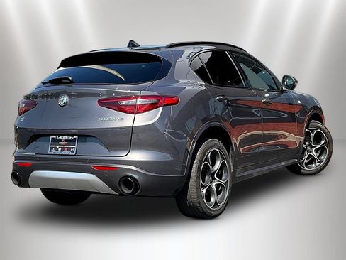 Used 2023 Alfa Romeo Stelvio Ti AWD/4WD image 6