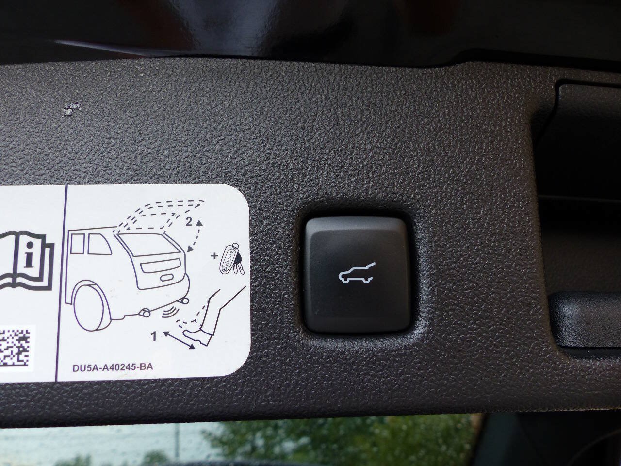 Used 2020 Ford Escape SEL AWD/4WD image 41