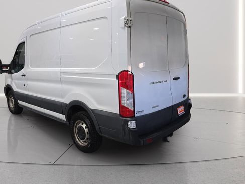 Used 2016 Ford Transit 250 130 Medium Roof image 3