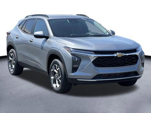 New 2026 Chevrolet Trax LT FWD image 1