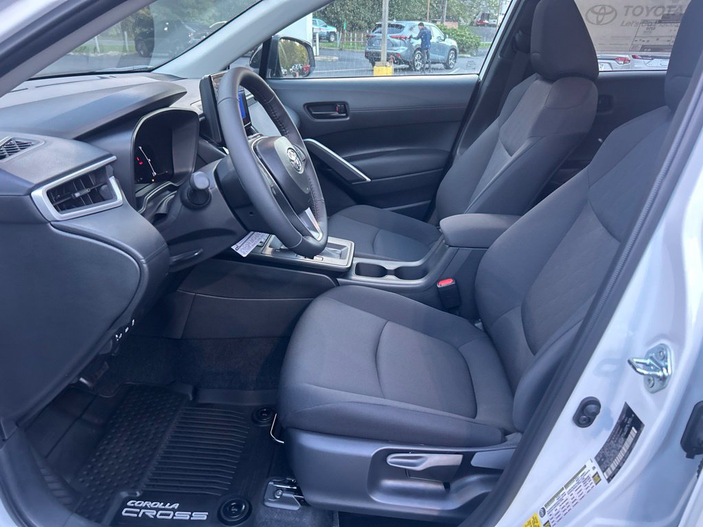 New 2026 Toyota Corolla Cross LE AWD/4WD image 9