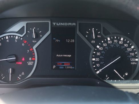 Used 2025 Toyota Tundra SR5 w/ SR5 Convenience Package AWD/4WD image 33