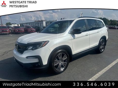 Used 2022 Honda Pilot Sport image 3