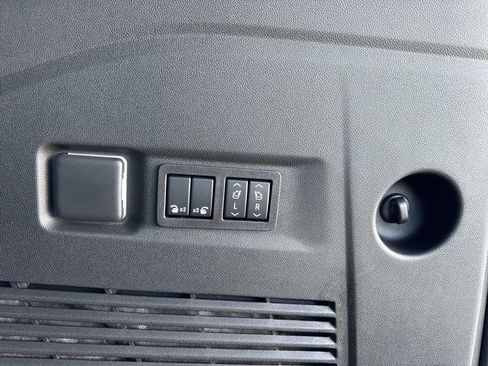 New 2026 GMC Yukon XL Elevation w/ LPO, Elevation Black Package image 36