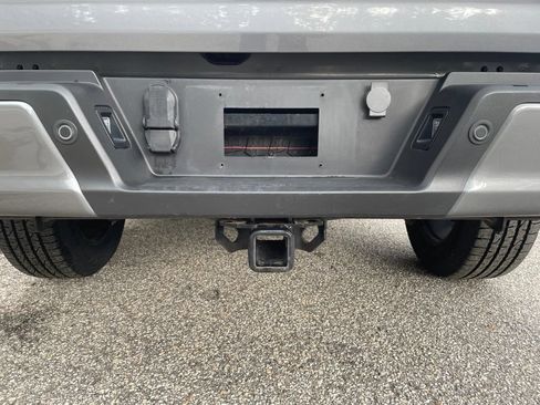 Used 2024 Ford F150 Lariat w/ FX4 Off-Road Package AWD/4WD image 10