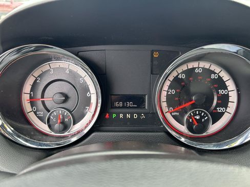 Used 2018 Dodge Grand Caravan SE FWD image 20