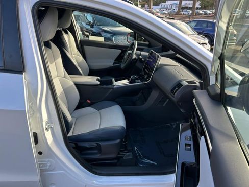 Used 2023 Subaru Solterra AWD image 33