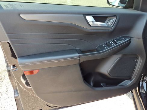Used 2025 Ford Escape SE FWD image 13