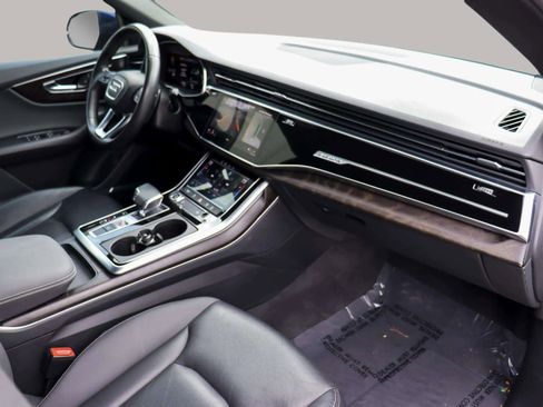 Used 2021 Audi Q8 Premium Plus w/ Premium Plus Package image 38