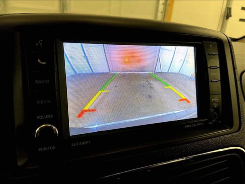 Used 2019 Dodge Grand Caravan SE image 20