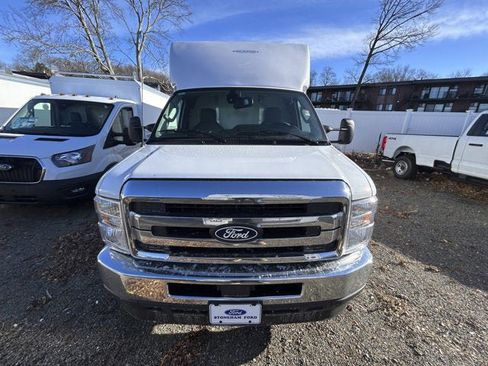New 2026 Ford E-350 and Econoline 350 Super Duty w/ Power Equipment Group image 2