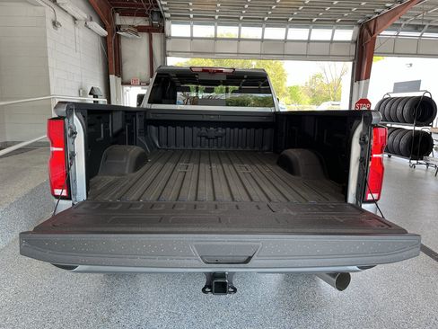 New 2026 Chevrolet Silverado 2500 High Country w/ High Country Premium Package AWD/4WD image 8