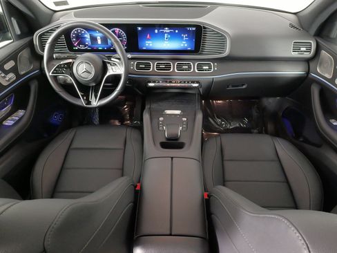 Used 2025 Mercedes-Benz GLE 450e 4MATIC w/ Winter Package image 40