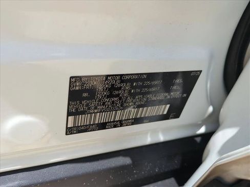 Used 2025 Toyota RAV4 XLE w/ Convenience Package AWD/4WD image 15