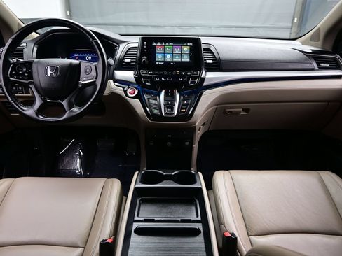 Used 2024 Honda Odyssey Touring image 18