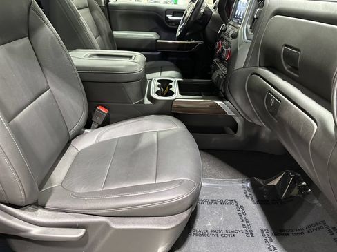 Used 2021 Chevrolet Silverado 1500 LT Trail Boss w/ Convenience Package II AWD/4WD image 17