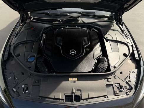 Used 2018 Mercedes-Benz S 560 Cabriolet image 31