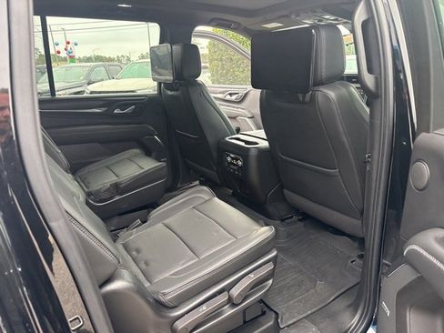 Used 2022 GMC Yukon XL Denali w/ Denali Ultimate Package image 14
