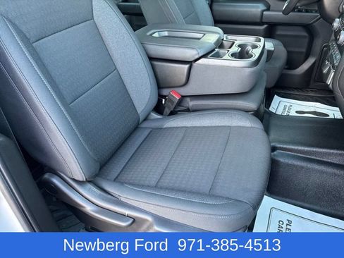 Used 2024 Chevrolet Silverado 1500 W/T w/ Z71 Off-Road Package AWD/4WD image 25