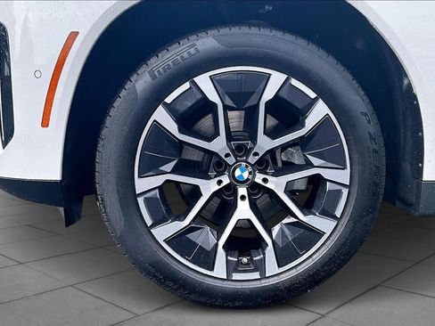 Certified 2025 BMW X3 xDrive30i image 11